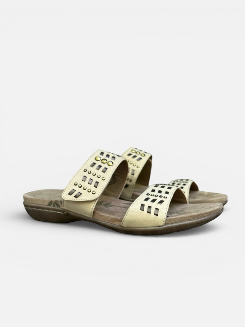 Easy Spirit “Creswel”Leather Studded Slide Sandal in Cream Size 9